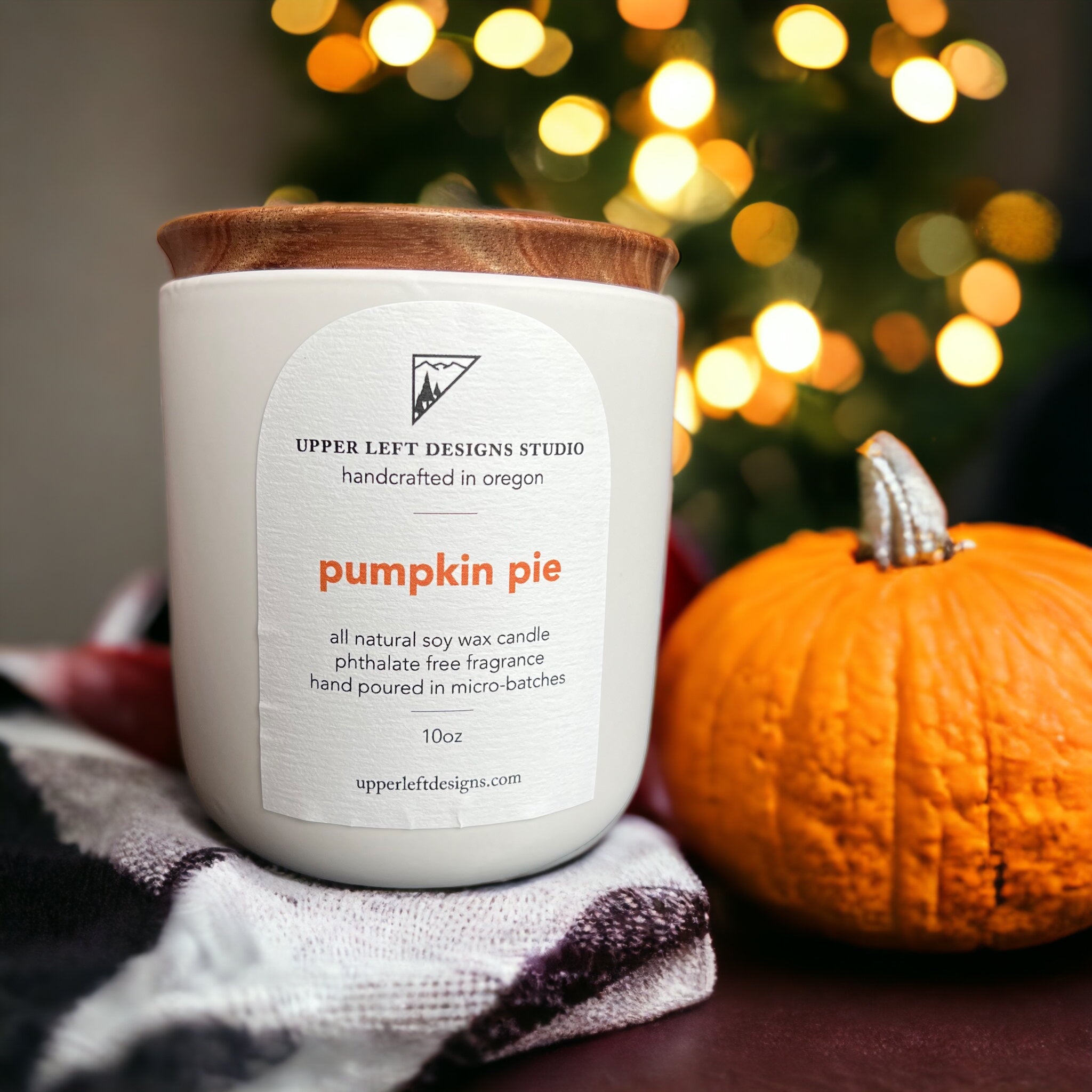 pumpkin pie soy candle // white ceramic